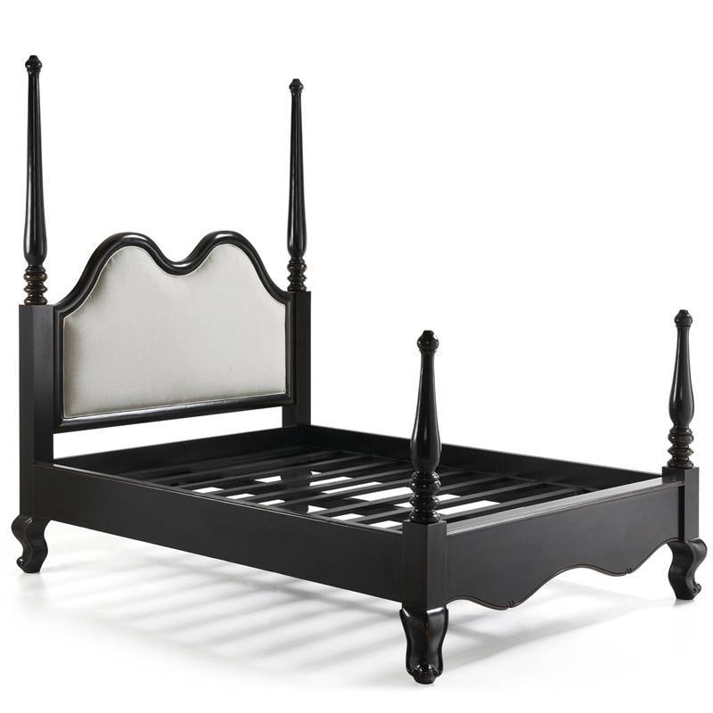 cama vintage negra Cama de estilo vintage en color negro. El Tavolino