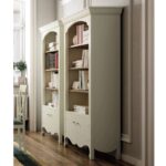 Librerí alta modelo Praga lacado. El Tavolino