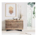 Aparador 3 puertas y 3 cajones con frentes tallados a mano. Madera de acacia. El Tavolino